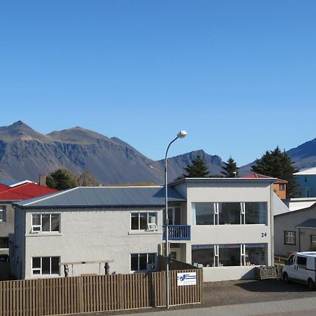 Old Airline Guesthouse Höfn Dış mekan fotoğraf